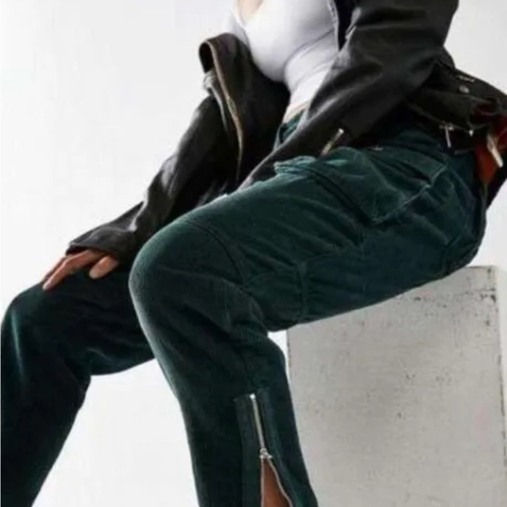 NEW We The Free People Size 27 Green Corduroy London Calling Slouchy Pants